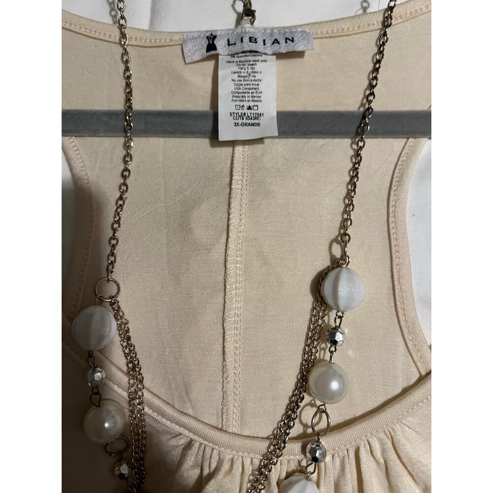 cream-colored tank top racerback
 and scoop neckline the brand Libian size 3xl - Picture 6 of 7